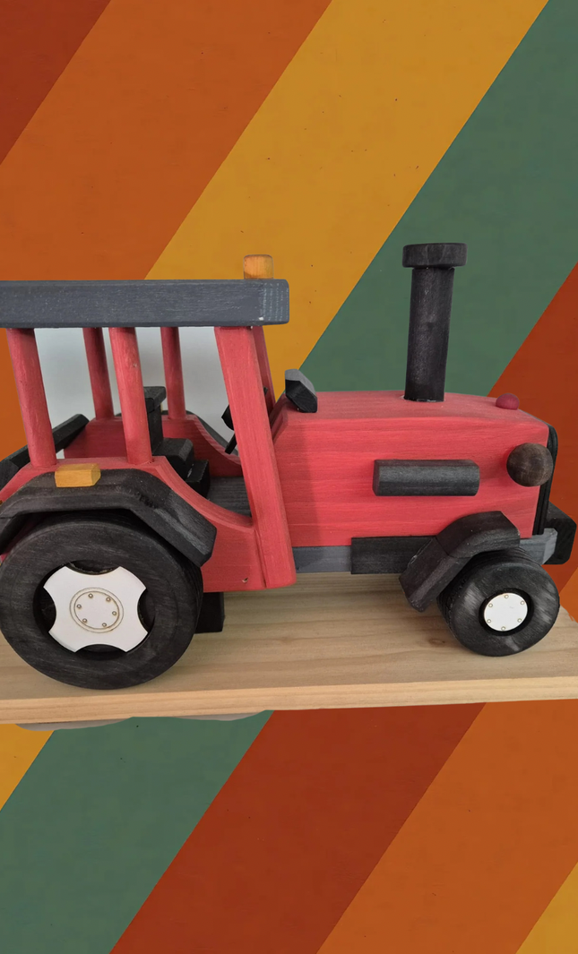 Räuchermann Traktor DDR LPG aus Buchenholz handgefertigt