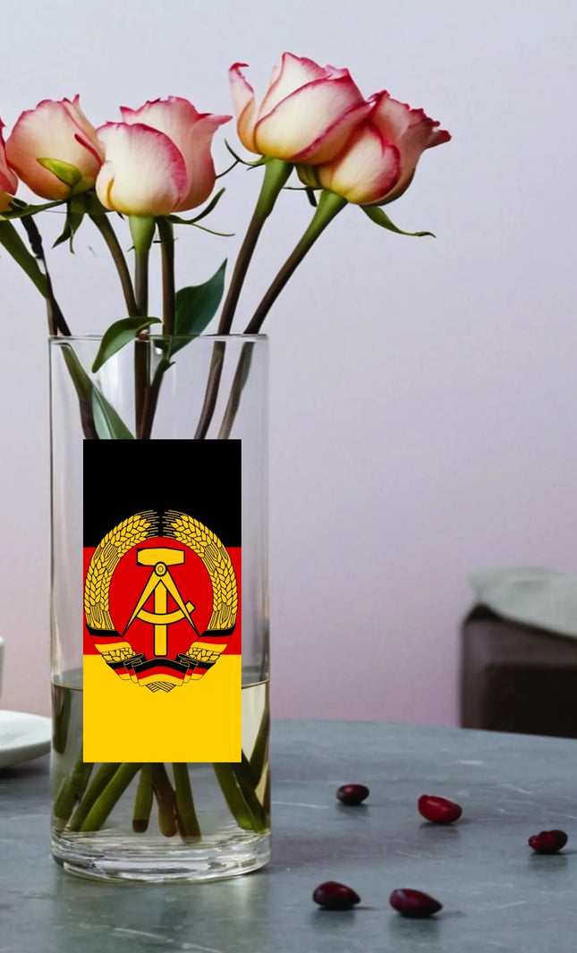 DDR-Glas mit Staatswappen