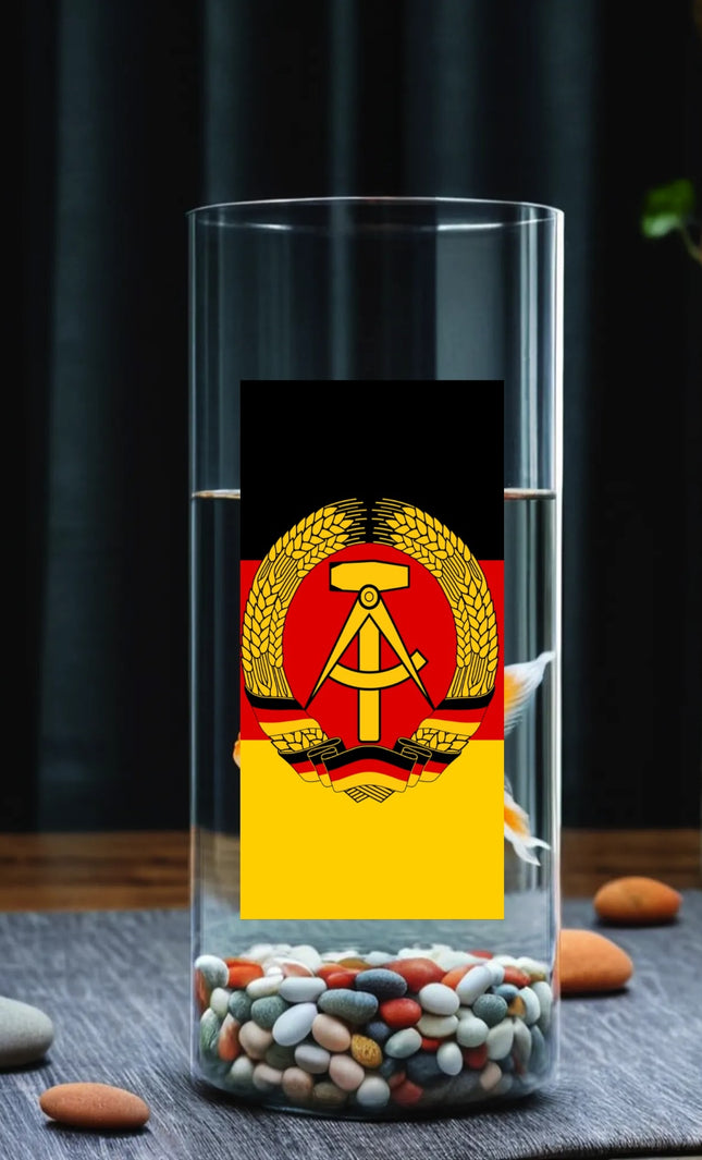DDR-Glas mit Staatswappen