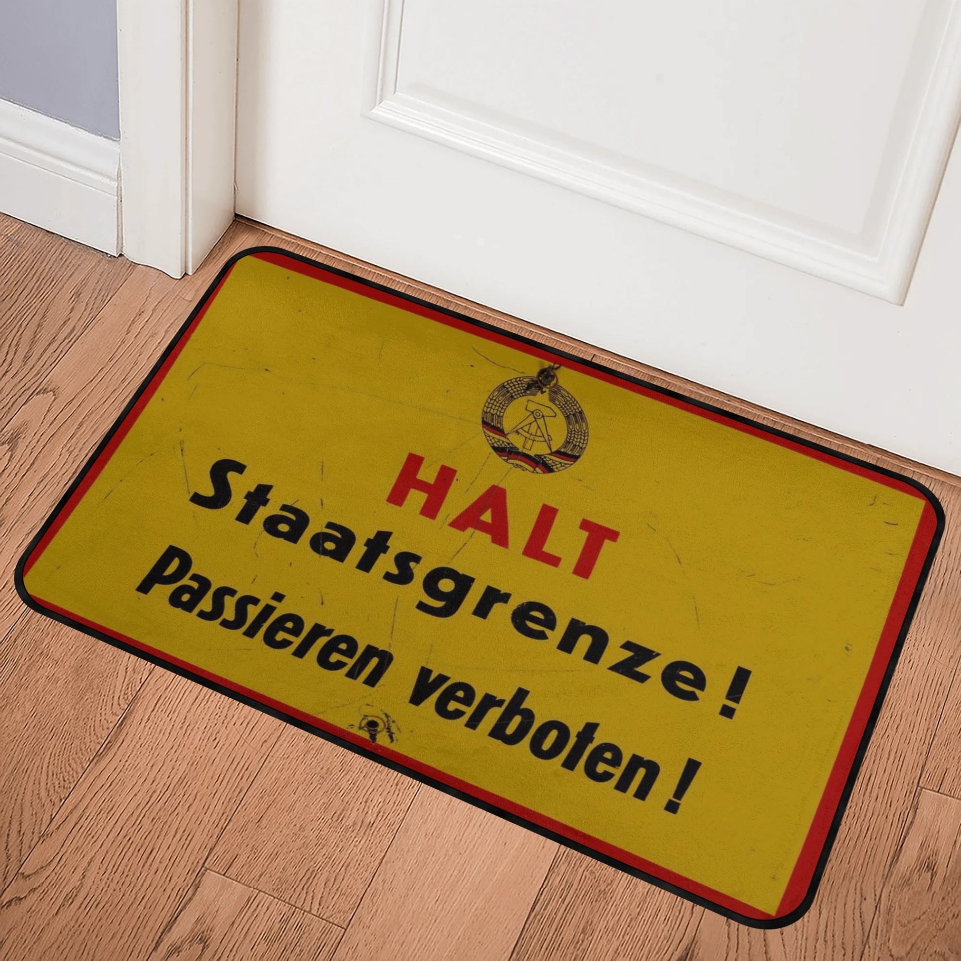 DDR Fußmatte HALT Staatsgrenze – Kultige Türmatte mit DDR-Warnschild