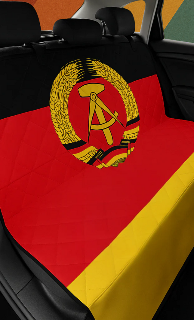 DDR Autoschutzdecke für Hunde mit Fahne