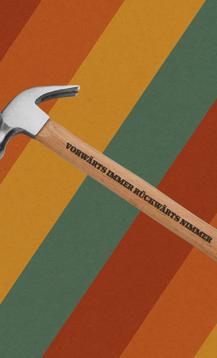 DDR Hammer Vorwärts Immer Gravur