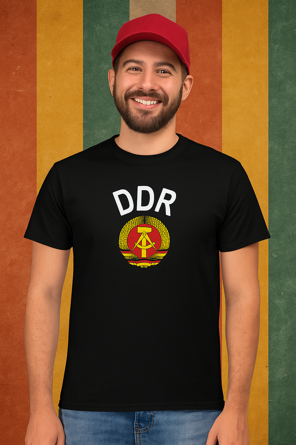 DDR Herren T-Shirt mit Staatswappen – Ostdeutscher Stolz auf Stoff