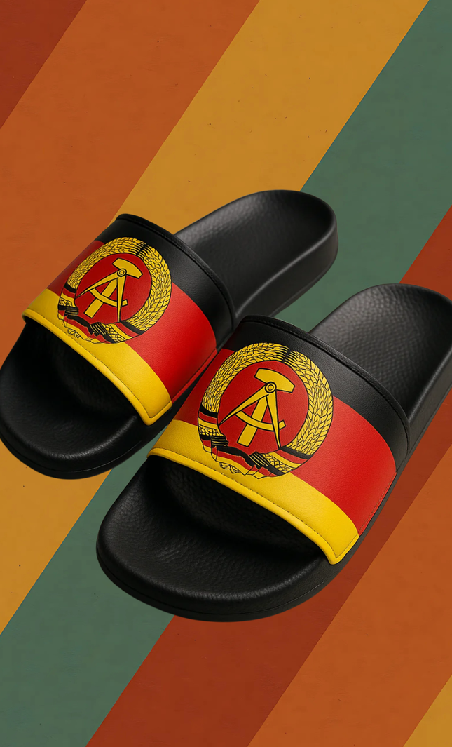 DDR Badeschlappen mit Wappen