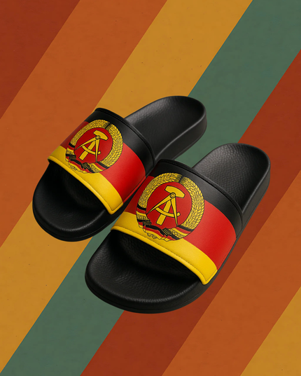 DDR Badeschlappen mit Wappen