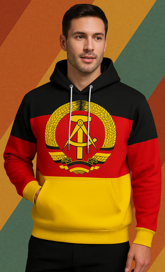 DDR Hoodie mit Flagge