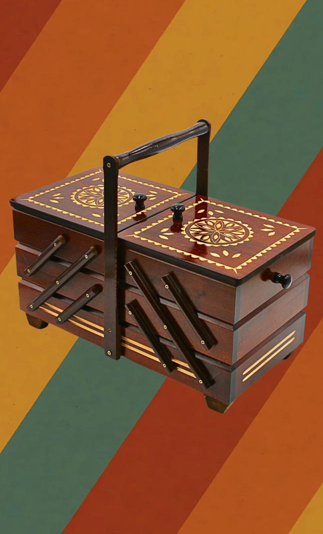 Omas Nähkästchen - Echt Eiche, 7 Fächer & für die Ewigkeit