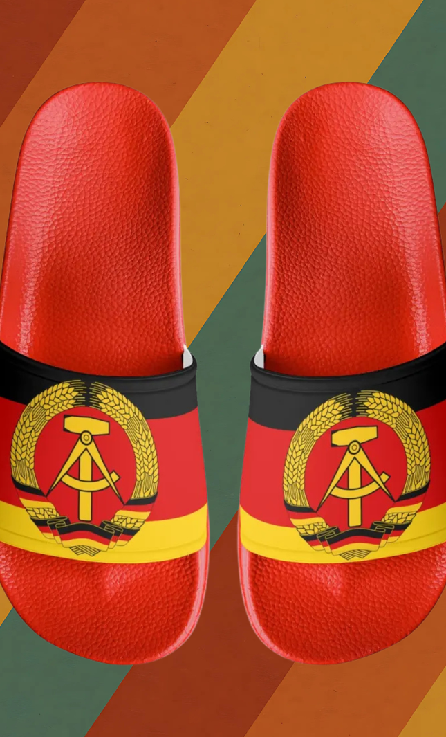 DDR Badeschlappen mit Wappen