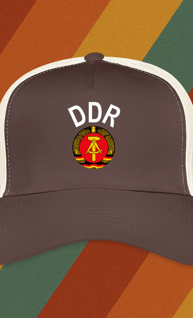 DDR Trucker Cap – Ostdeutscher Klassiker mit Kultwappen