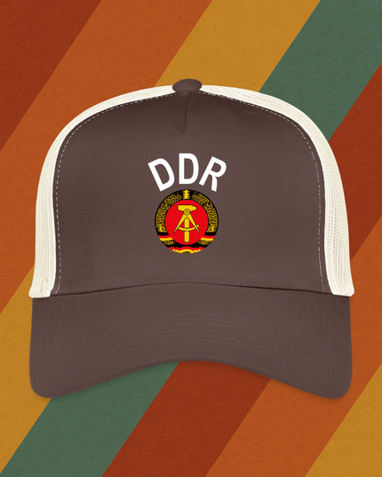 DDR Trucker Cap – Ostdeutscher Klassiker mit Kultwappen