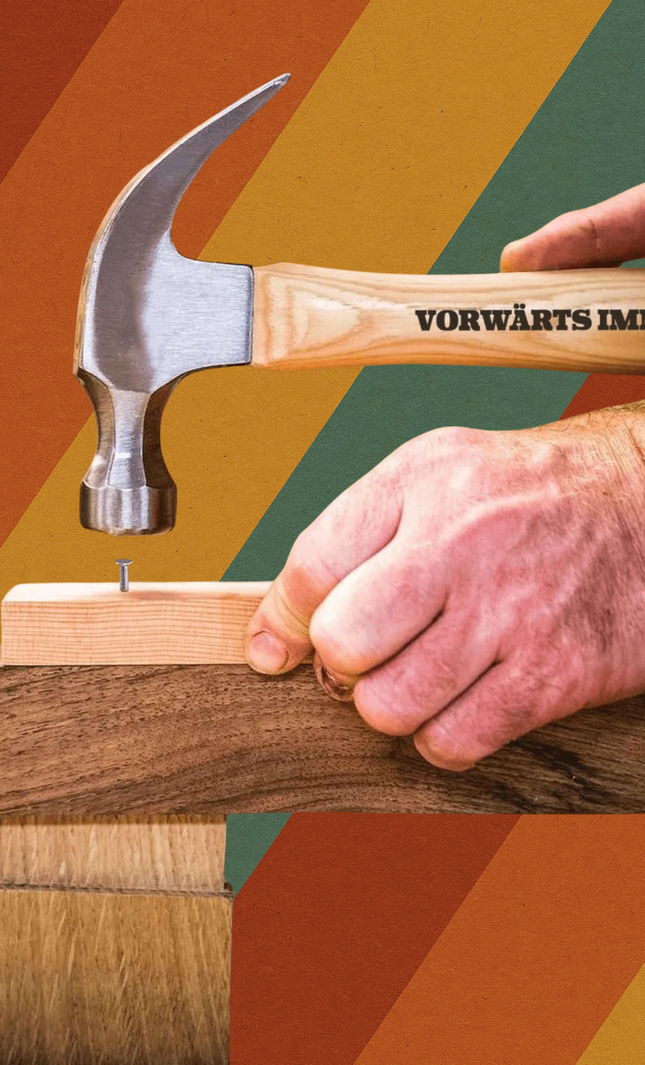 DDR Hammer Vorwärts Immer Gravur