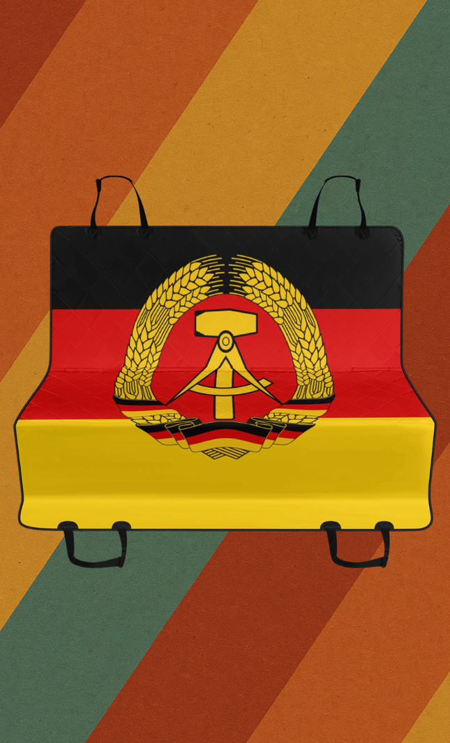 DDR Autoschutzdecke für Hunde mit Fahne