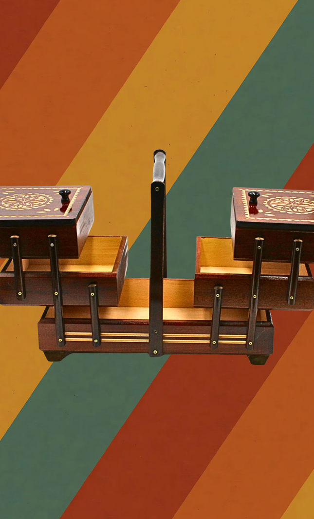 Omas Nähkästchen - Echt Eiche, 7 Fächer & für die Ewigkeit