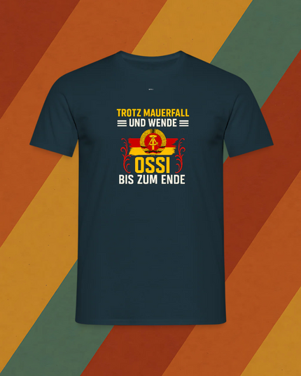 DDR KULT | T-Shirt "Ossi bis zum Ende" (Ostdeutschland Statement)