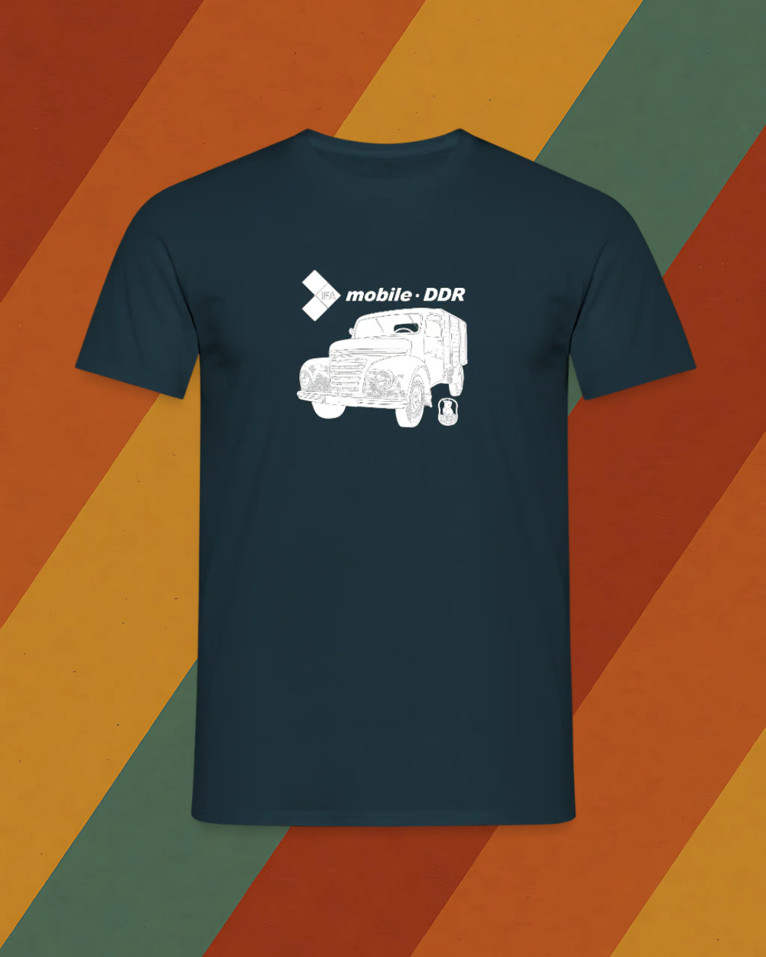 IFA Mobile DDR Herren T-Shirt mit Oldtimer-LKW Motiv aus der DDR