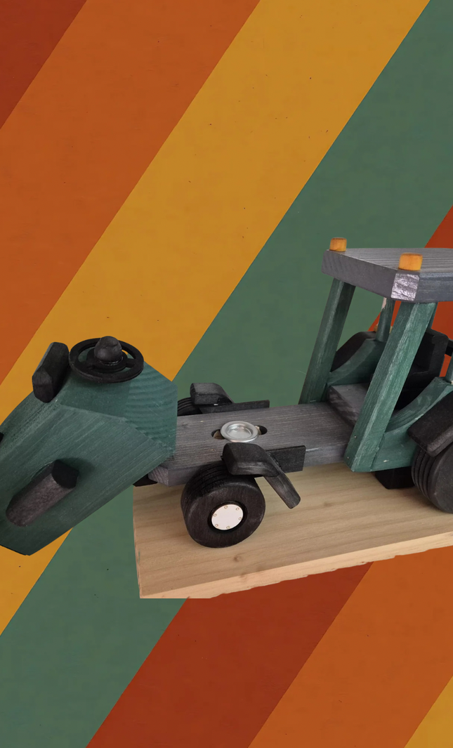 Räuchermann Traktor DDR LPG aus Buchenholz handgefertigt